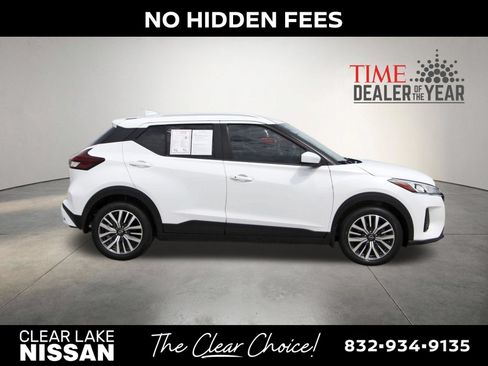 Used 2023 Nissan Kicks SV FWD image 8