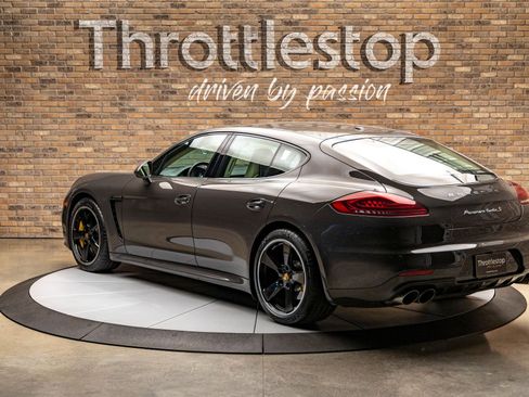 Used 2016 Porsche Panamera Turbo S image 7