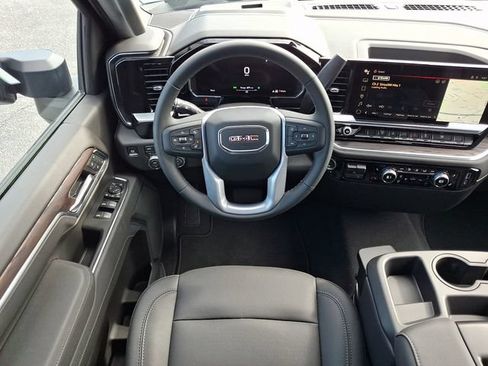 New 2026 GMC Sierra 2500 SLT w/ LPO, Black Badging Package AWD/4WD image 8