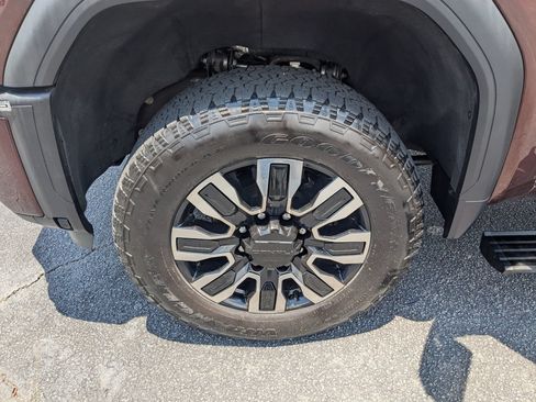 Used 2024 GMC Sierra 2500 Denali Ultimate w/ Max Trailering Package AWD/4WD image 10