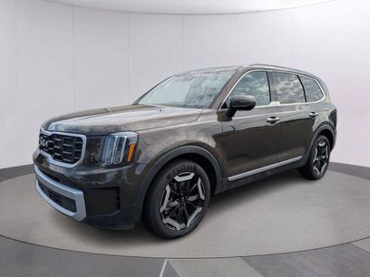 Used 2025 Kia Telluride S