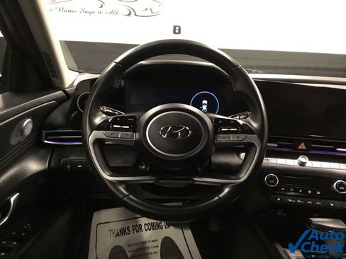 Used 2023 Hyundai Elantra Limited image 44