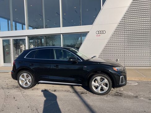 Used 2023 Audi Q5 2.0T Premium Plus w/ Premium Plus Package image 12