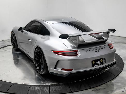 Used 2018 Porsche 911 GT3 w/ Sport Chrono Package image 10