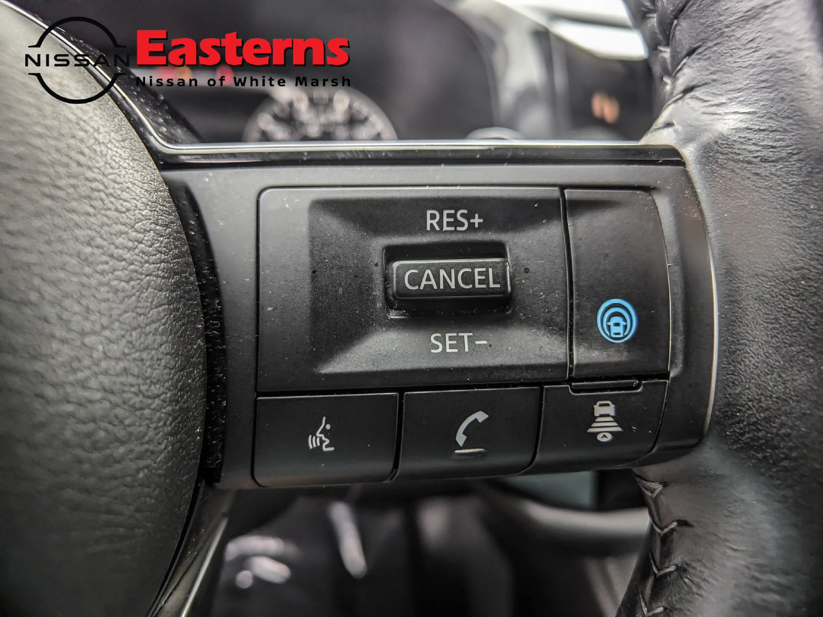 Used 2023 Nissan Pathfinder SL w/ SL Premium Package AWD/4WD image 16