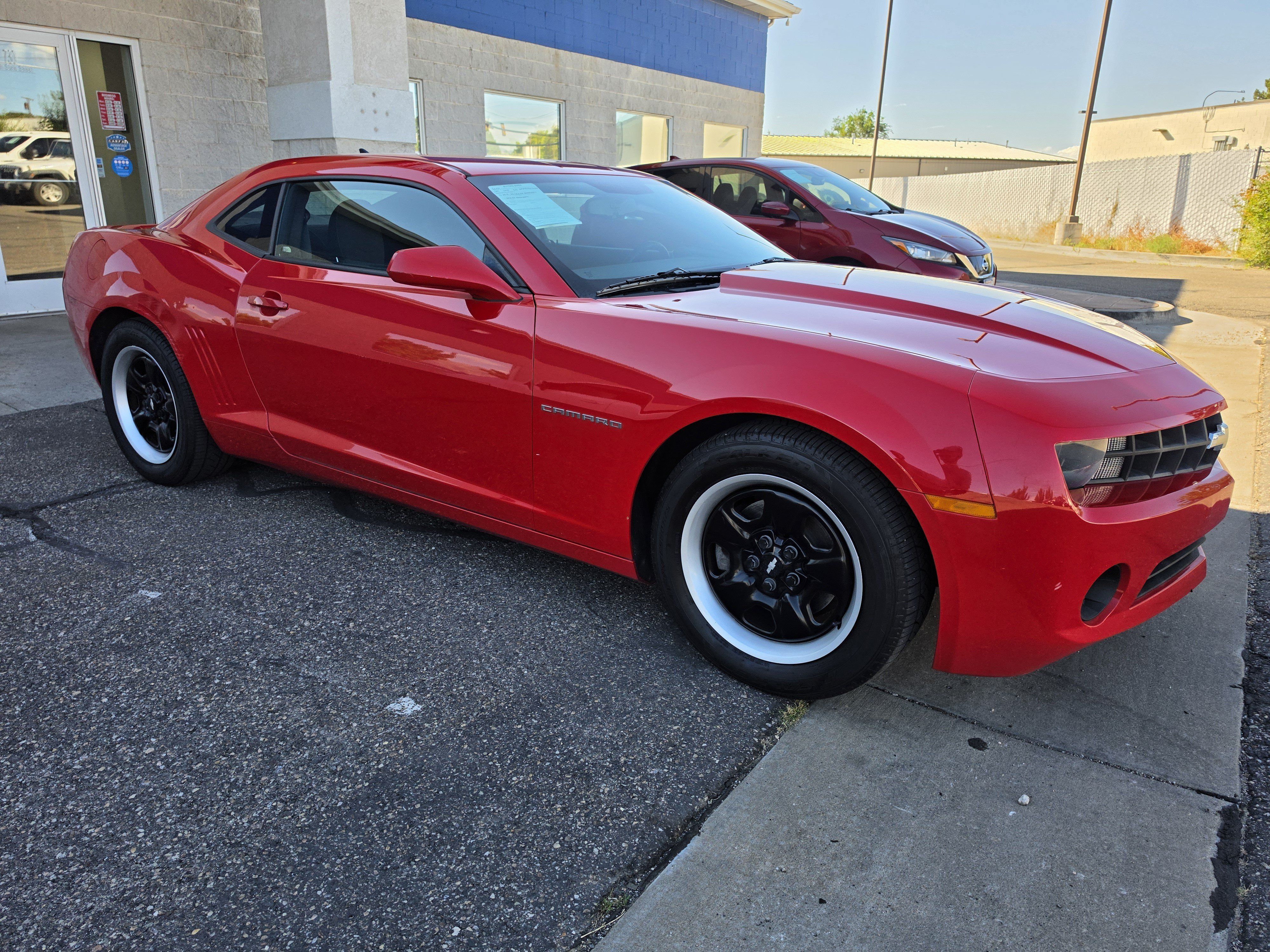 Used 2012 Chevrolet Camaro LS RWD image 9