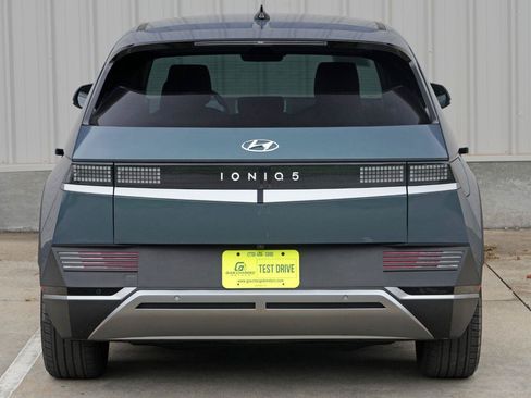 Used 2024 Hyundai Ioniq 5 SEL RWD image 48