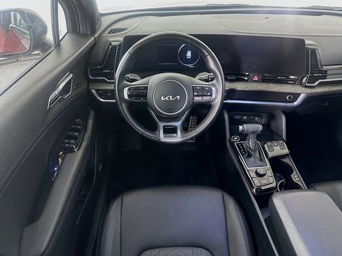 Certified 2025 Kia Sportage X-Pro AWD/4WD image 4