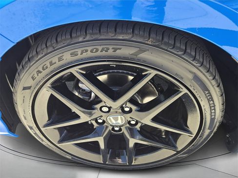 Used 2025 Honda Civic Sport image 9