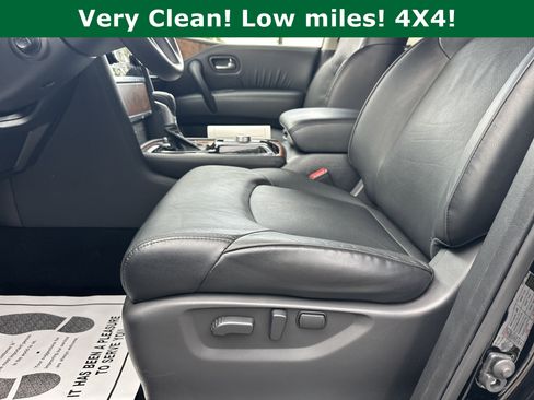 Used 2024 Nissan Armada SL w/ Captain's Chairs Package image 9