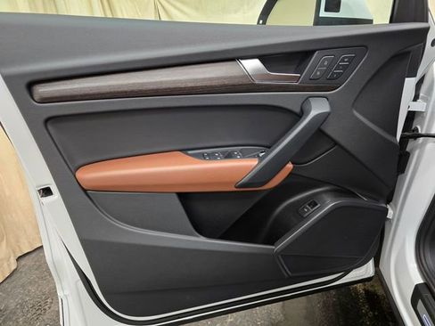 Certified 2023 Audi Q5 2.0T Premium w/ Convenience Package image 13