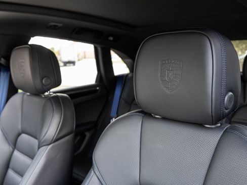 Certified 2026 Porsche Macan S image 23