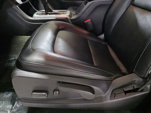 Used 2017 Chevrolet Colorado ZR2 image 24