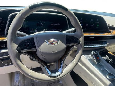 Certified 2023 Cadillac Escalade Sport Platinum AWD/4WD image 12