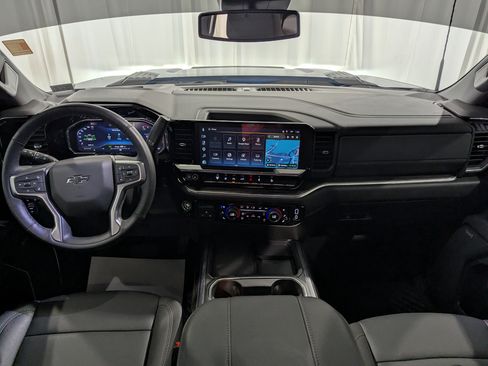 Used 2025 Chevrolet Silverado 2500 LTZ w/ Trail Boss Package AWD/4WD image 18