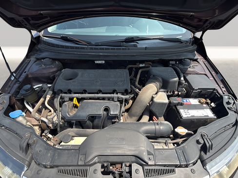 Used 2010 Kia Forte EX FWD image 32