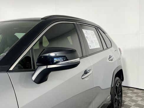 Used 2025 Toyota RAV4 XSE image 13