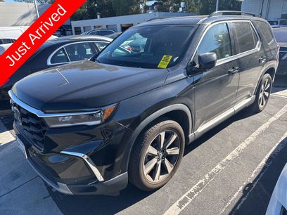 Used 2025 Honda Pilot Elite