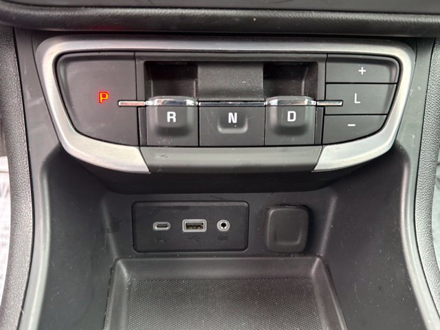 Certified 2022 GMC Terrain SLE w/ Driver Convenience Package FWD image 18