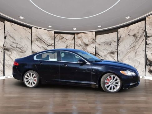 Used 2011 Jaguar XF Premium image 7