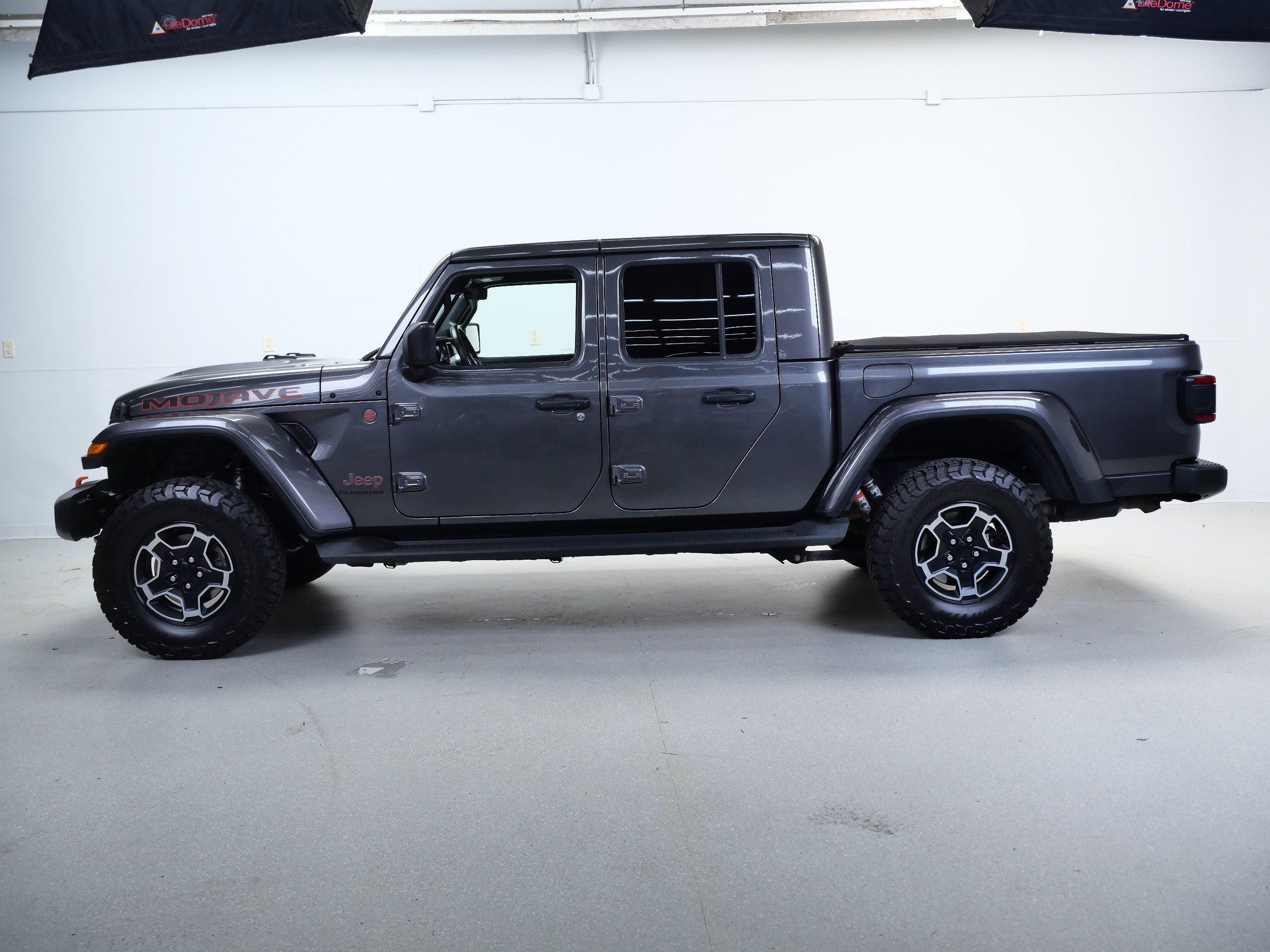 Used 2021 Jeep Gladiator Mojave AWD/4WD image 8