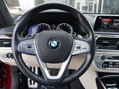 Used 2019 BMW 750i xDrive w/ Luxury Rear Seating Package image 20