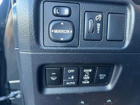 Used 2013 Toyota 4Runner Limited image 31