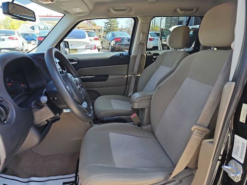 Used 2013 Jeep Patriot Sport w/ PWR Value Group image 9