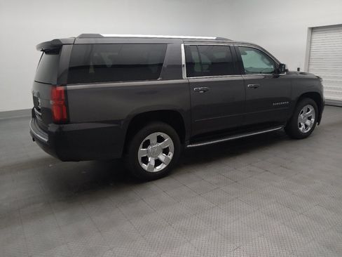 Used 2017 Chevrolet Suburban Premier AWD/4WD image 10