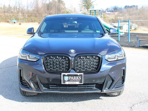 Used 2023 BMW X4 xDrive30i w/ M Sport Package image 4