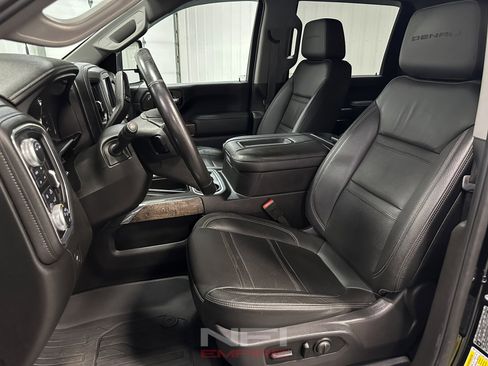 Used 2021 GMC Sierra 3500 Denali w/ Denali Ultimate Package image 24