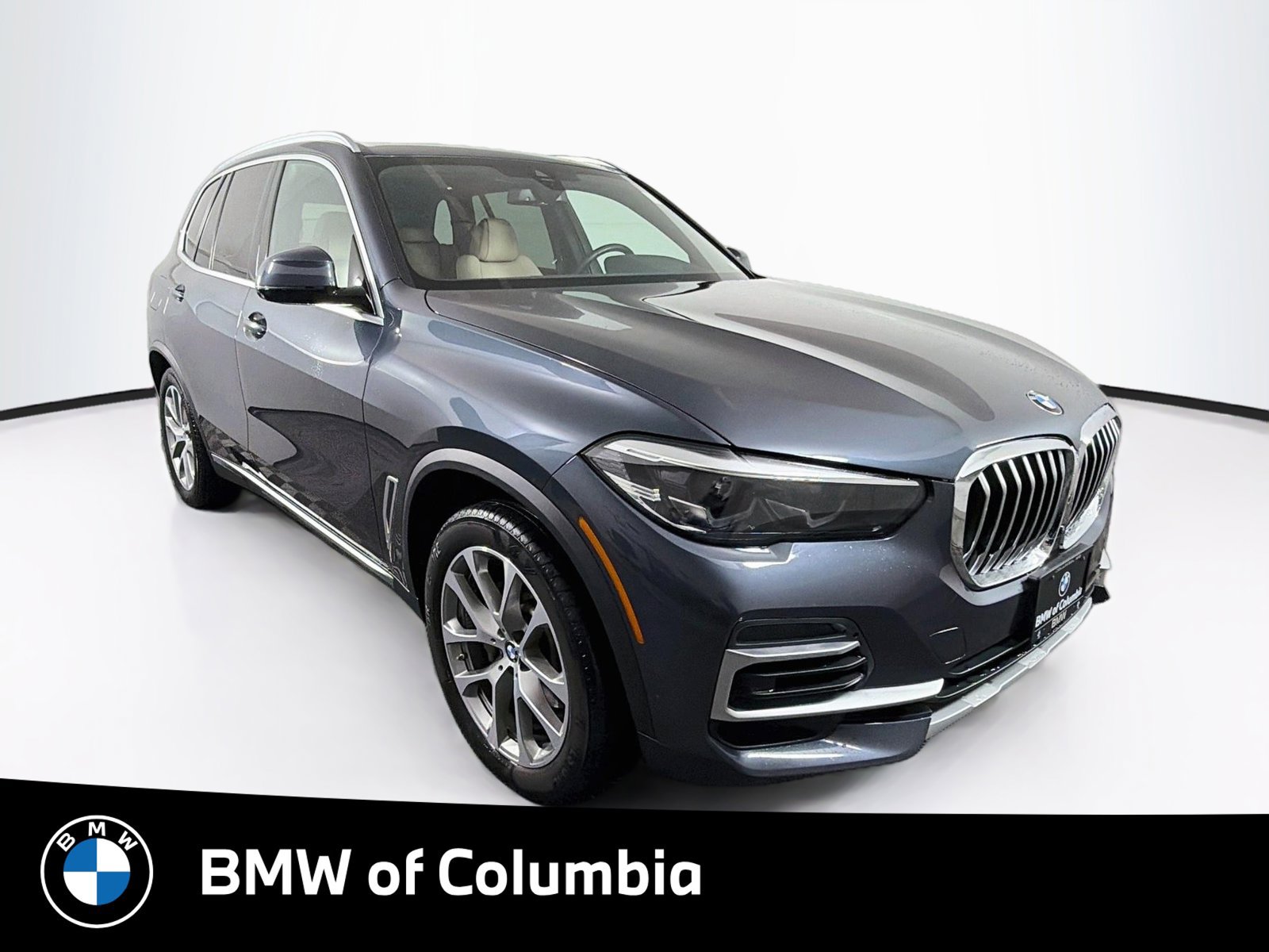 Used 2022 BMW X5 xDrive40i w/ Premium Package AWD/4WD image 1