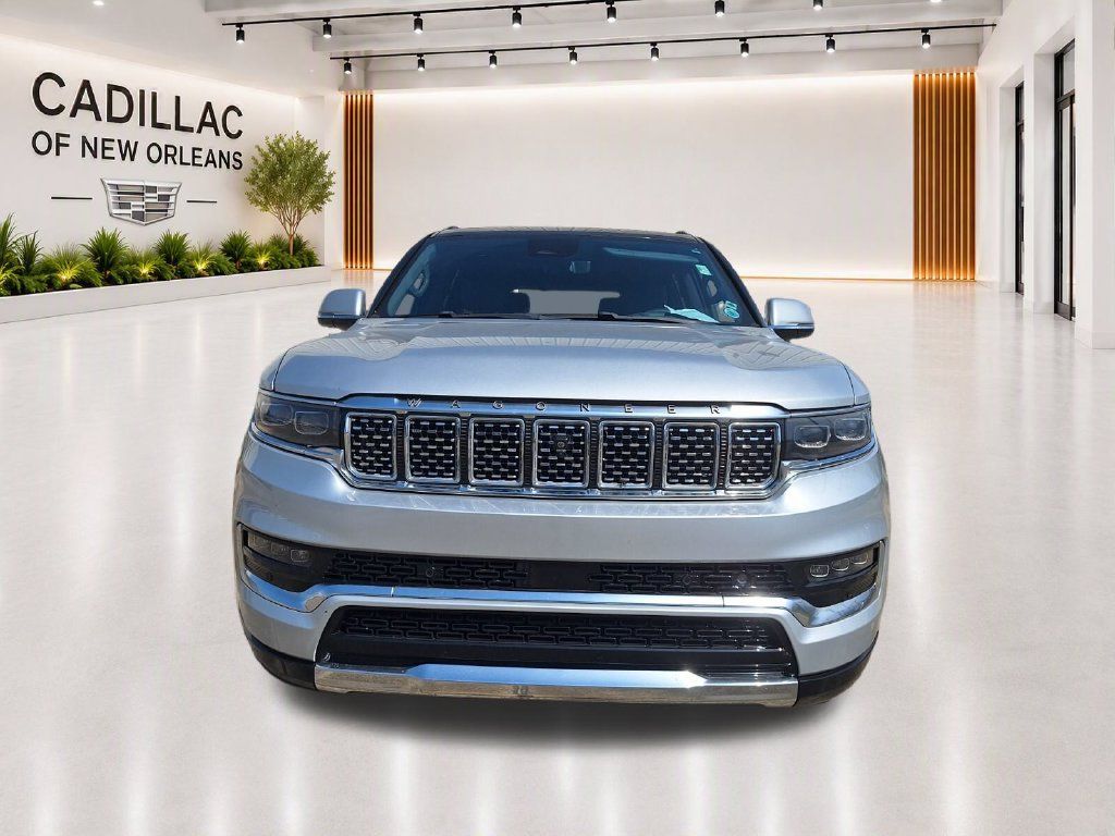 Used 2022 Jeep Grand Wagoneer Series III AWD/4WD image 3