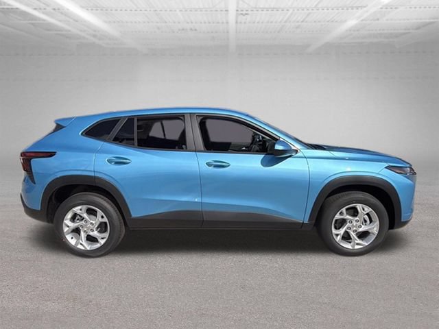 New 2026 Chevrolet Trax LS w/ LS Convenience Package FWD image 28
