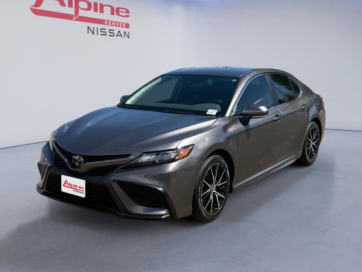 Used 2023 Toyota Camry SE w/ Convenience Package AWD/4WD image 1