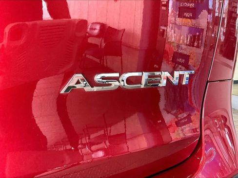 Used 2025 Subaru Ascent Premium AWD/4WD image 21
