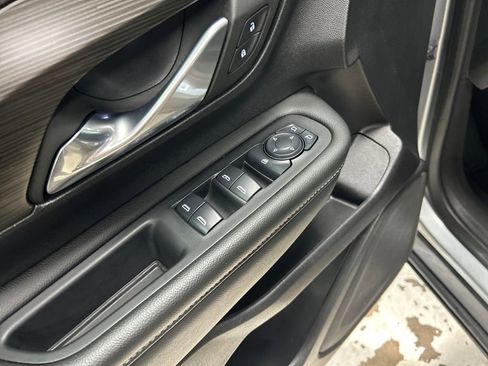 Certified 2024 GMC Terrain SLE image 15