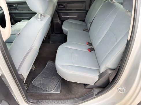 Used 2017 RAM 1500 Express w/ Express Value Package image 15