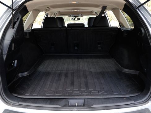 Used 2016 Subaru Outback 2.5i Limited image 23