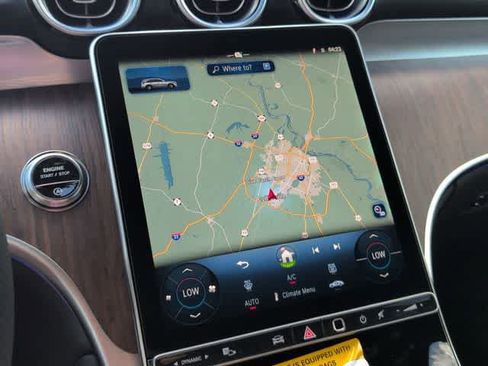 Used 2026 Mercedes-Benz GLC 300 image 28