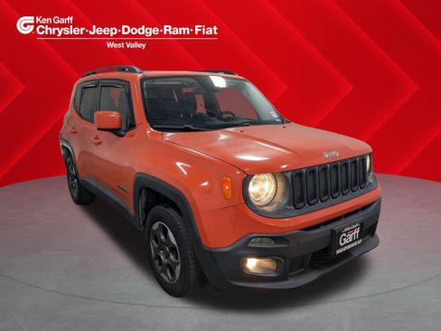 Used 2015 Jeep Renegade Latitude w/ Cold Weather Group II AWD/4WD image 1