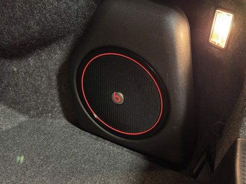 Used 2015 Dodge Charger SXT w/ Premium Group image 37