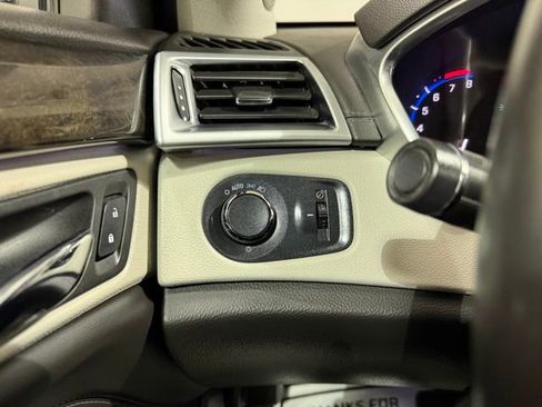 Used 2015 Cadillac SRX Luxury w/ Driver Awareness Package image 17