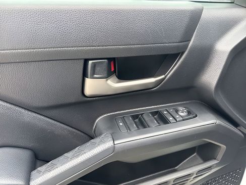 Used 2025 Toyota Tacoma TRD Off-Road image 25