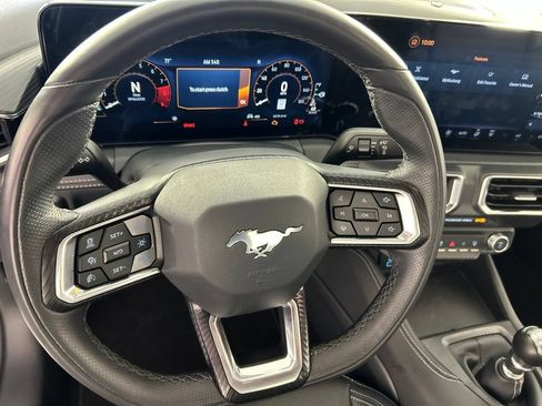 Used 2025 Ford Mustang GT Premium RWD image 26