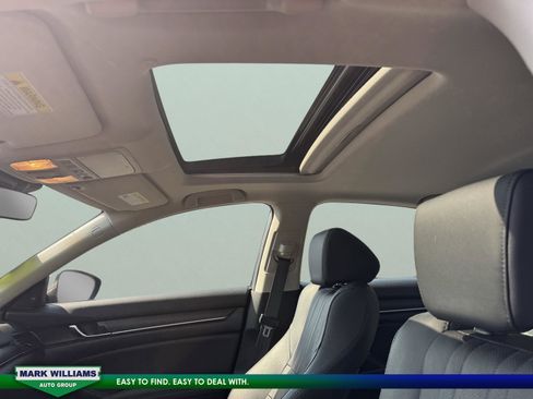 Used 2020 Honda Accord Touring image 27