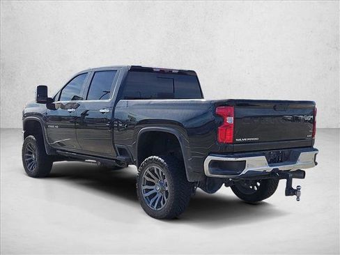 Used 2024 Chevrolet Silverado 2500 LTZ w/ LTZ Convenience Package image 7