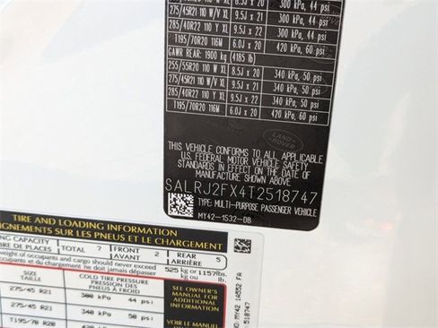 New 2026 Land Rover Discovery S image 22