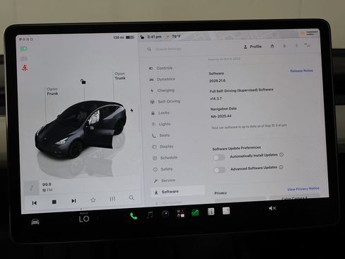 Used 2023 Tesla Model Y Long Range AWD/4WD image 41