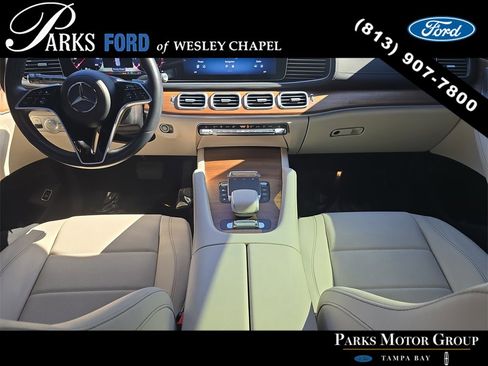 Used 2024 Mercedes-Benz GLS 450 4MATIC image 12